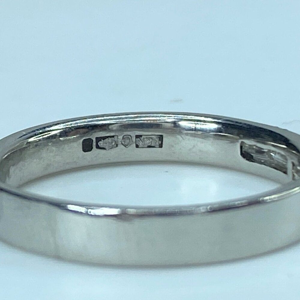 JR9317 B&N London Platinum 950 0.24ct Baguette diamond wedding band 5.7g s8 - Picture 8 of 8